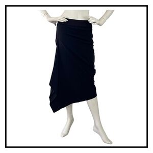 DIVKA Black Skirt